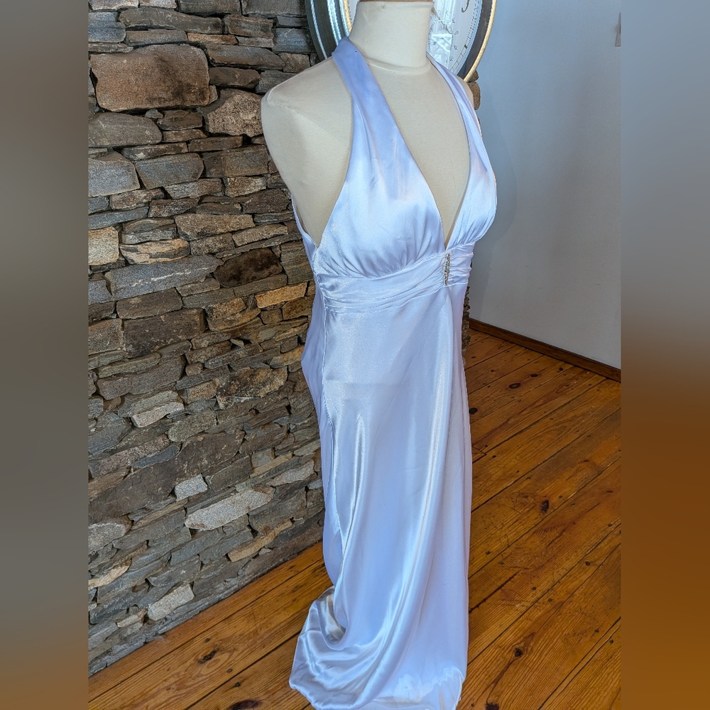 David's Bridal NWT Sexy DB Studio White Full Length Halter Gown Open Back - Picture 6 of 15
